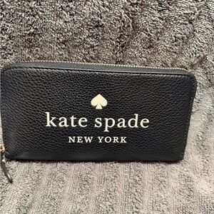 Kate Spade New York large continental wallet - NWOT
